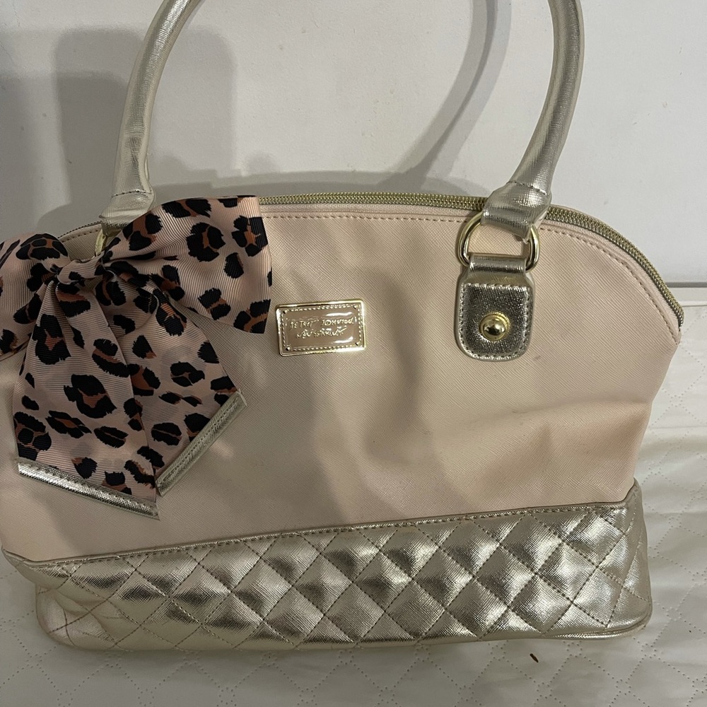 Betsy Johnson Handbag- EXCELLENT CONDITION